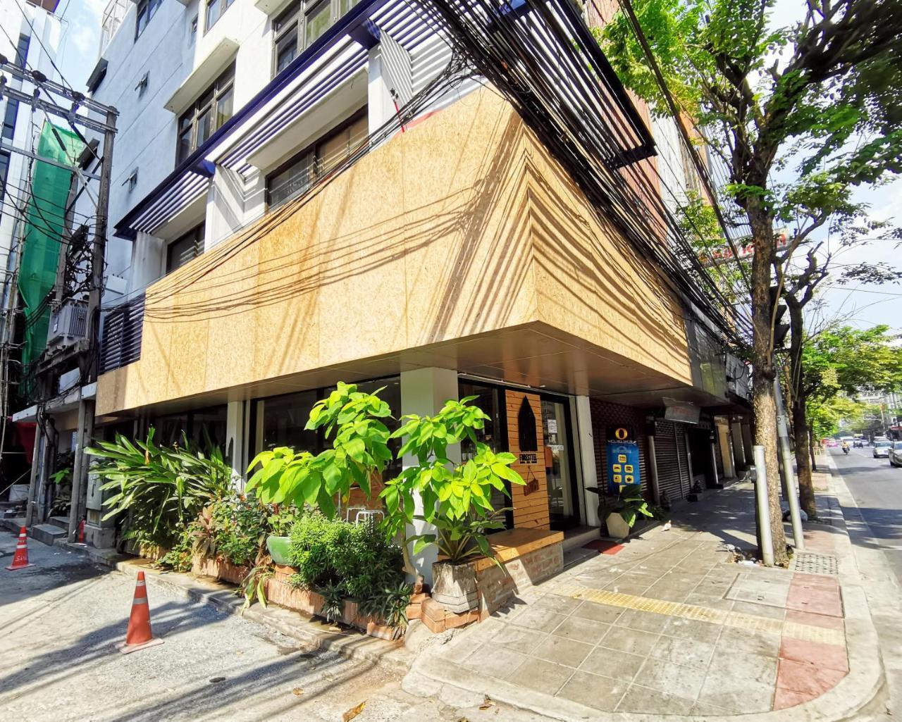 Foresttel.Bkk Bangkok Exteriör bild